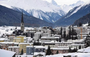 Davos-ville-des-alpes-suisses